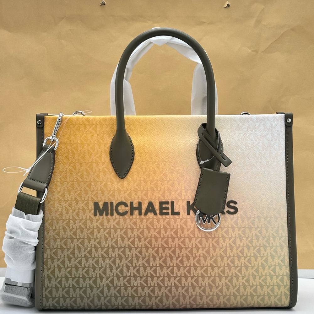 MICHAEL KORS
Mirella Medium Ombré Signature Logo Tote Bag Olive Combo color - Picture 3 of 15